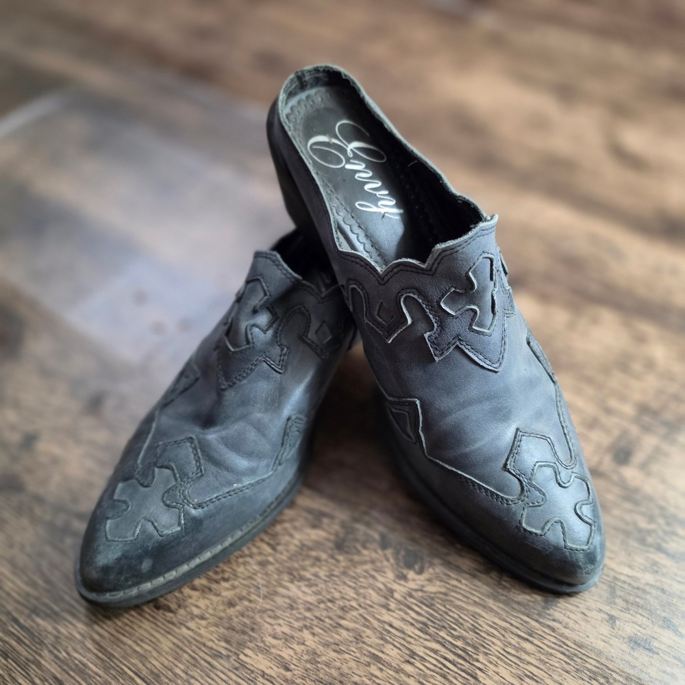 ENVY Lasso‎ Mules Womens 8.5 Grey Western Cowboy Pointed Toe Scalloped Leather